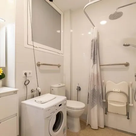 Sea Breeze Frontline Apartament